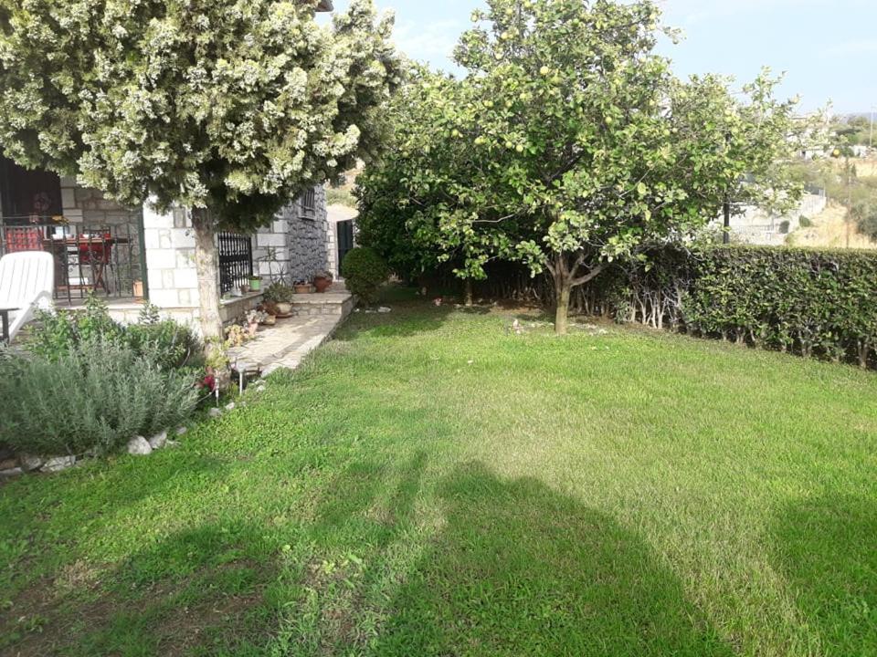 Kelly'S Villa In Stoupa Neokhorion  Экстерьер фото
