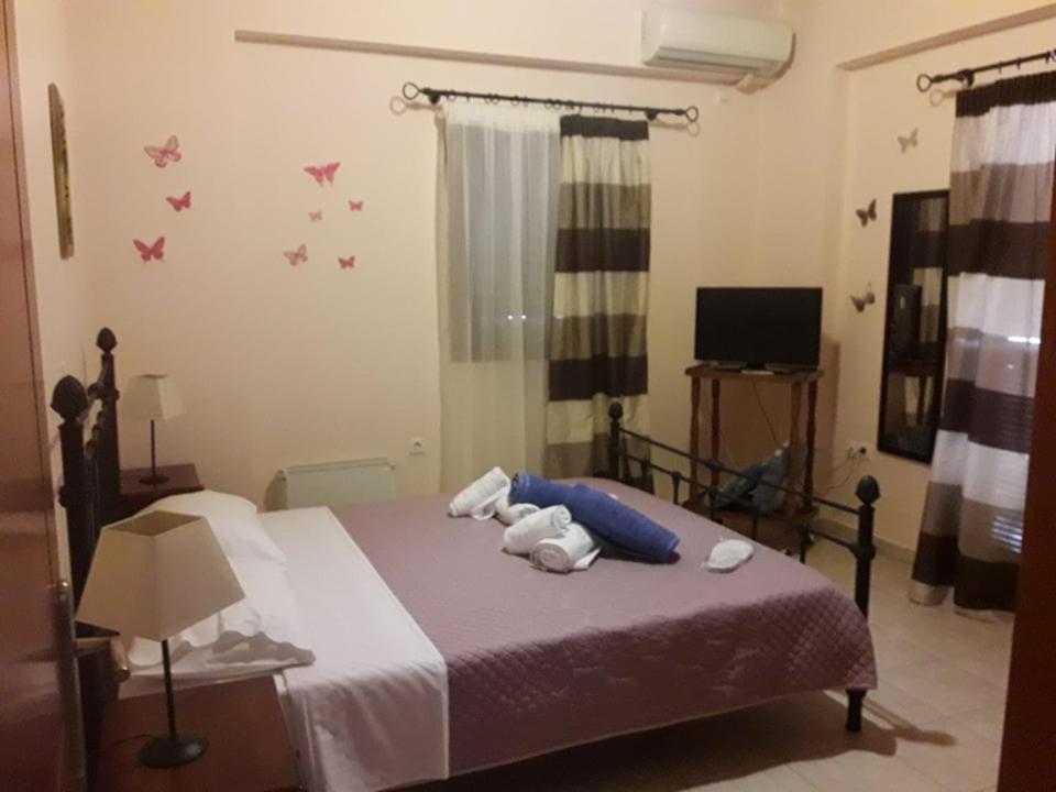 Kelly'S Villa In Stoupa Neokhorion  Экстерьер фото